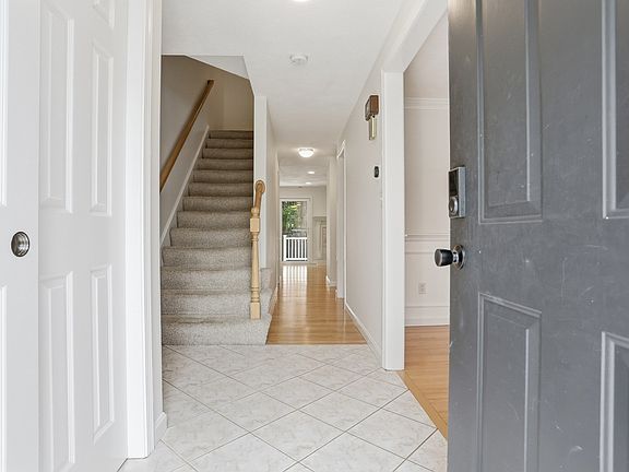 3rd image of 35 Casey Cir #35