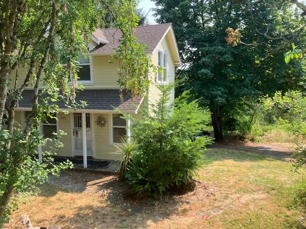 5915 Waller Rd E, Tacoma, WA 98443