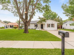 580 Pine St, Lewisville, TX 75057