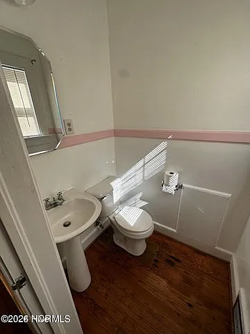 702 E 3rd St — Photo 5