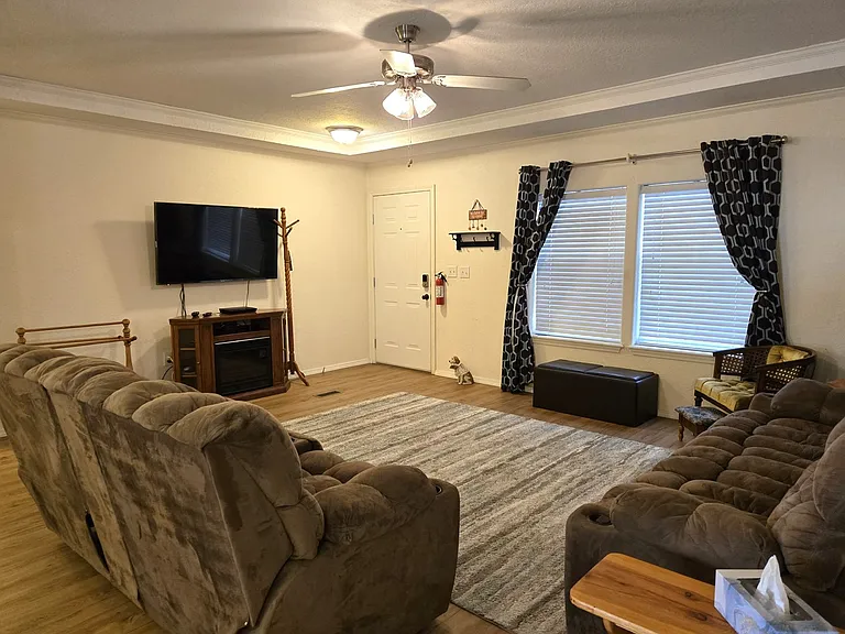 106 Aspen Cir — Photo 3