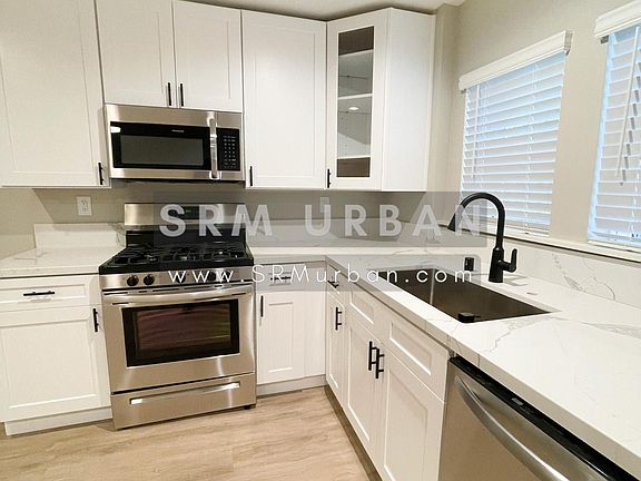 2nd image of 914 17th St APT 24