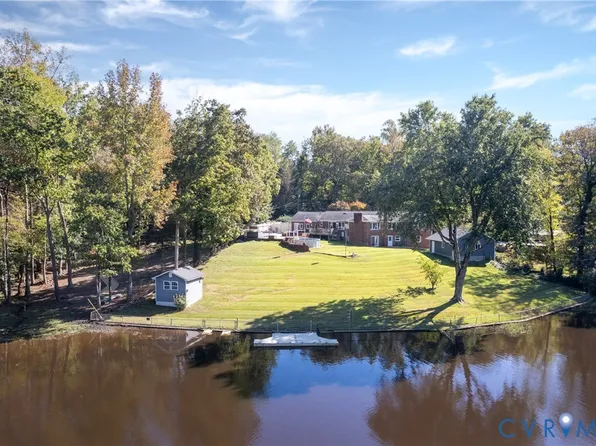 4312 Erlene Ct, Chester, VA 23831
