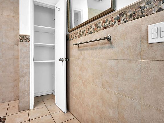 5th image of 6620 SW 144th St