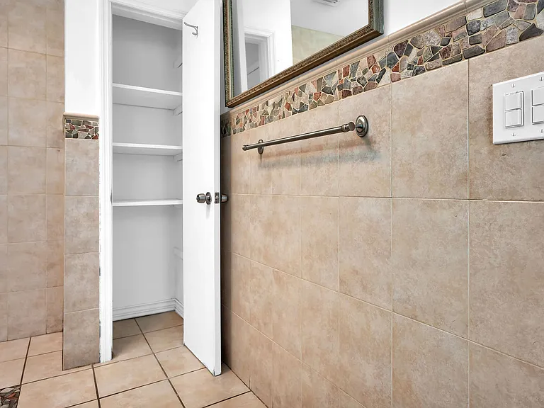 6620 SW 144th St — Photo 5