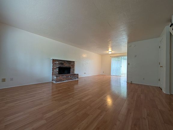 5th image of 4590 Manzanita St