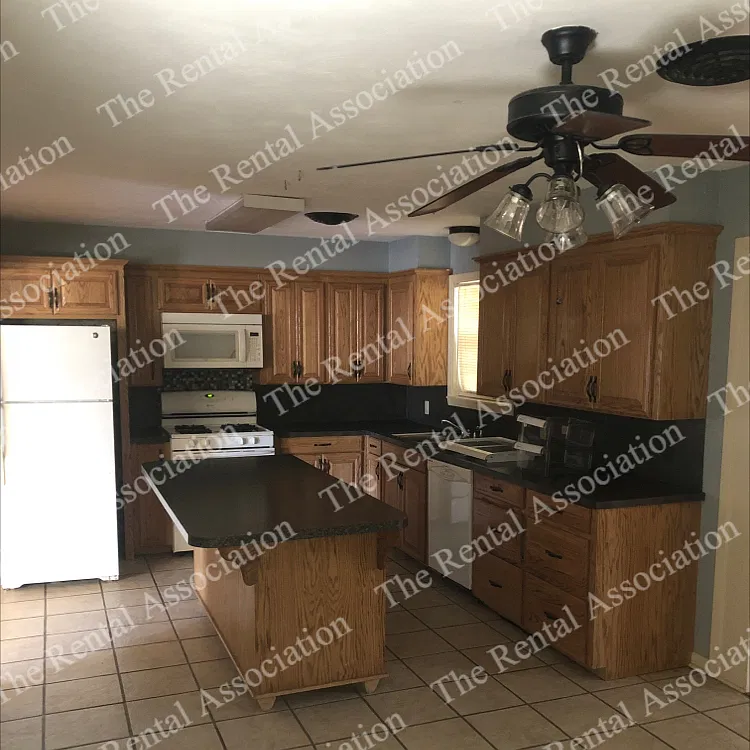R- 2504 Arcadia Drive - 1 — Photo 4