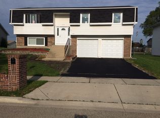 1714 Schubert Ct, Glendale Heights, IL 60139