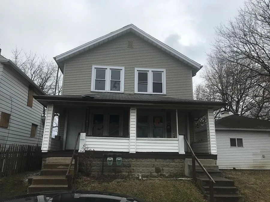 350-352 S Harris Ave photo 1