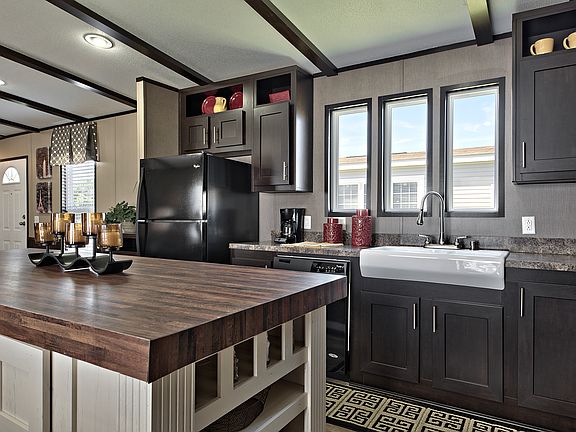 2nd image of 11341 Los Arboles Cir