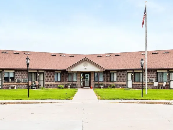 Clover Ridge Apartments, 858 8th St SE, Altoona, IA 50009
