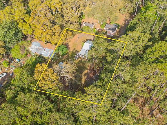 2nd image of 1871 E Perimeter Rd SE