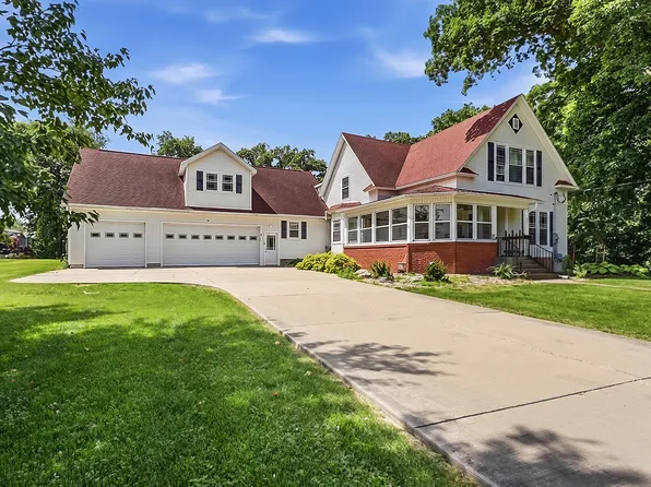 809 E Center St, Ottawa, IL 61350