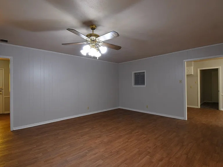 3202 Autumn Leaves Dr — Photo 6
