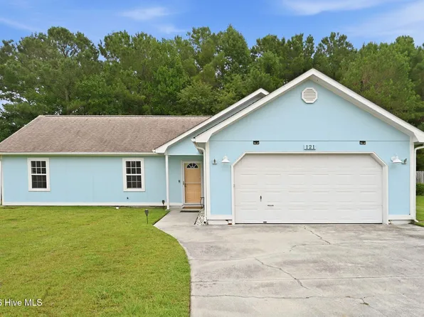 121 Daphne Drive, Hubert, NC 28539