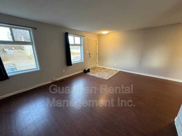 1522 Walsh St E #A, Thunder Bay, ON P7E 4V5