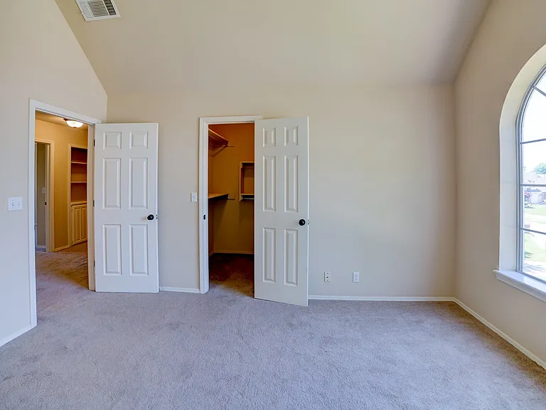 10119 S College Pl — Photo 11