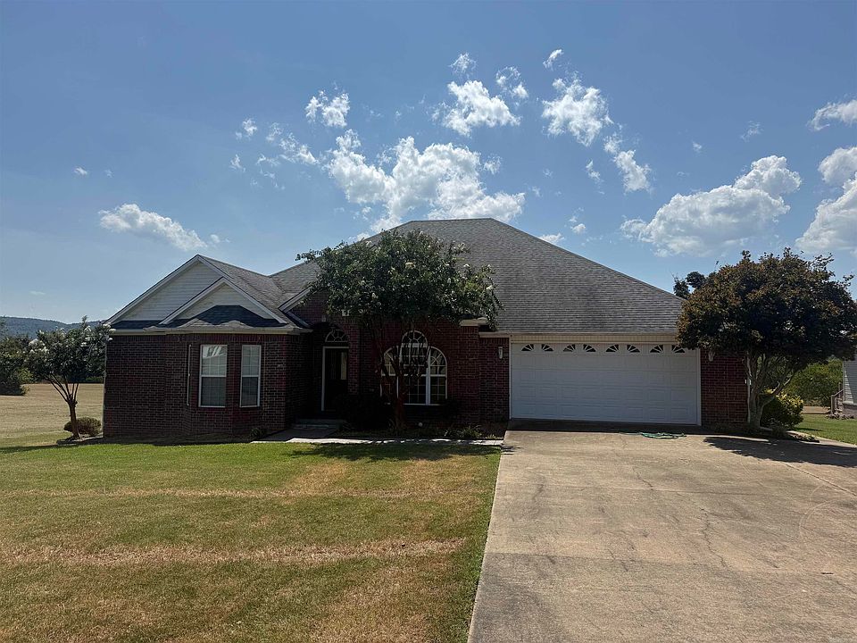 1st image of 90 Emerald Ln