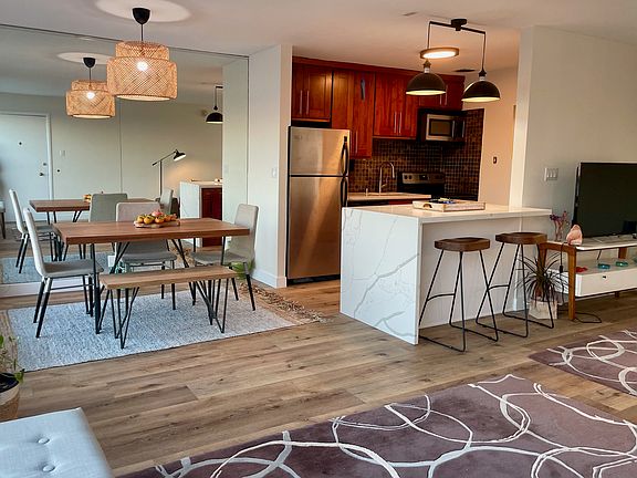 5th image of 95 Grand View Ave #9