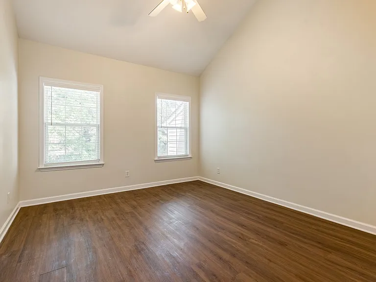 1311 Cashmere Dr — Photo 30
