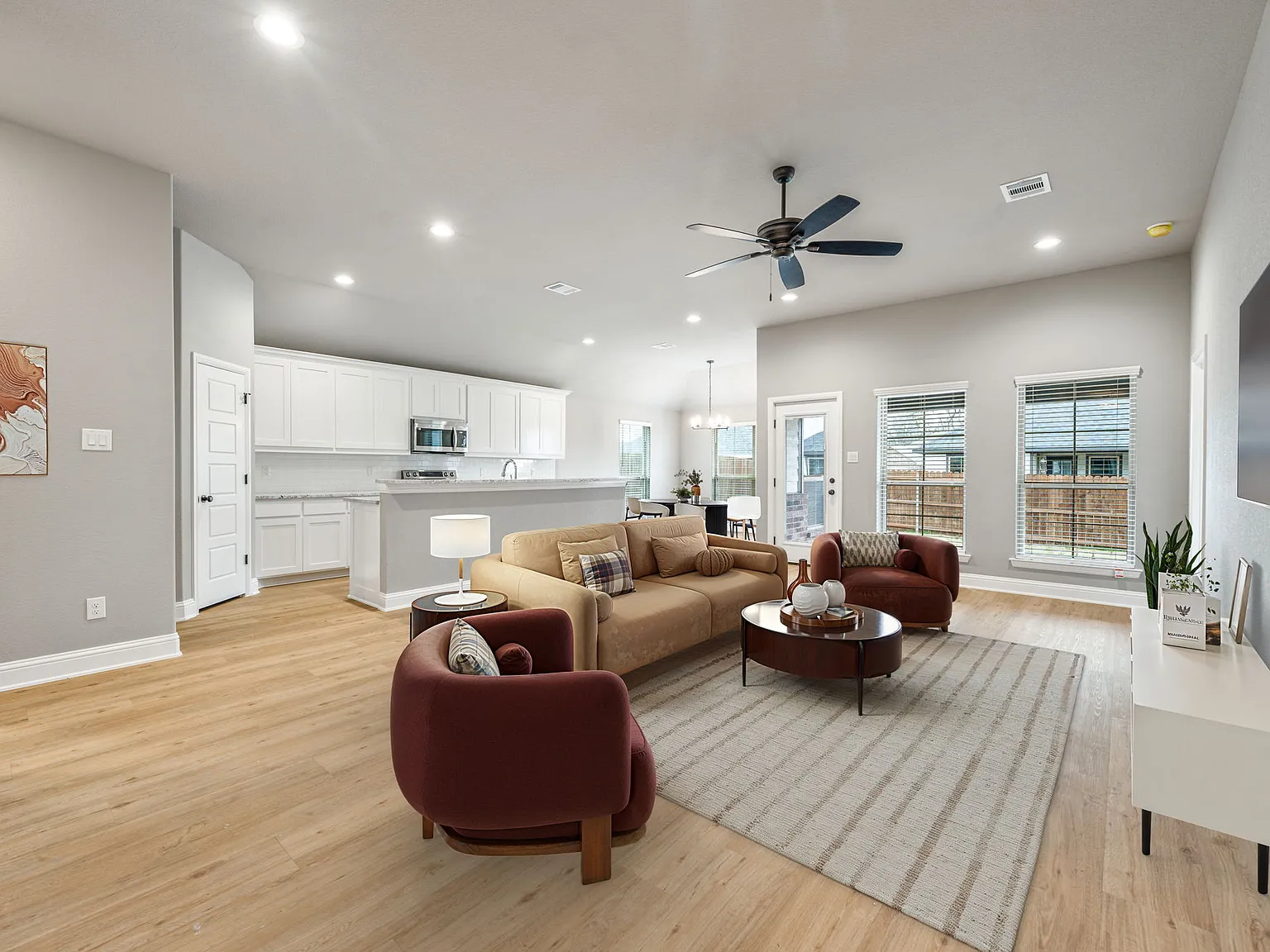 3 bed, 1623 sqft, $2,350 — Photo 4