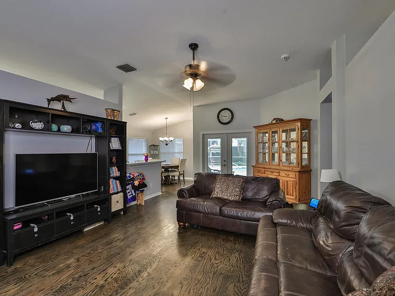 4523 Wild Plum Ln — Photo 7