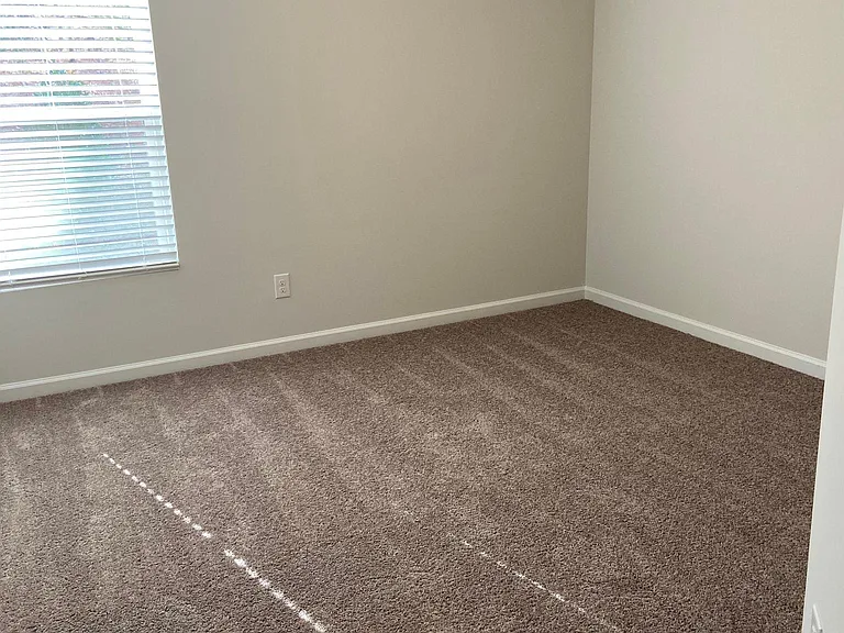 72 Laurel Rd — Photo 11