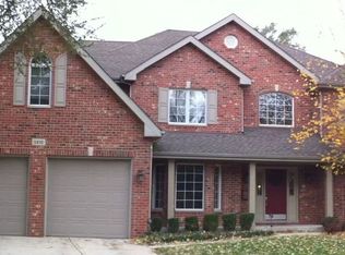 5910 Plymouth St, Downers Grove, IL 60516