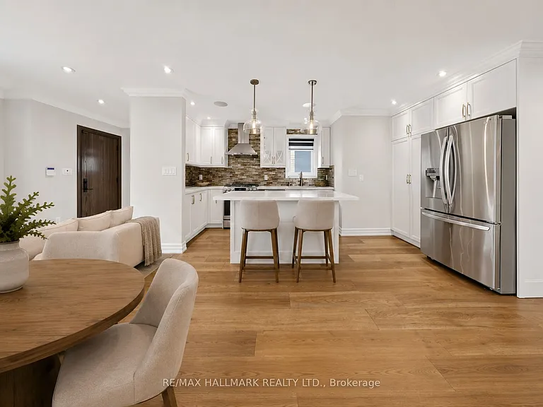 87 Fallingbrook Rd — Photo 13
