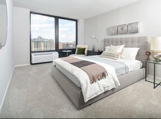 1041 W Wilson Ave #201, Chicago, IL 60640