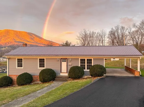 203 Horsley Dr, Pearisburg, VA 24134