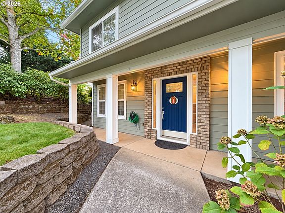 5th image of 3293 Southview Dr