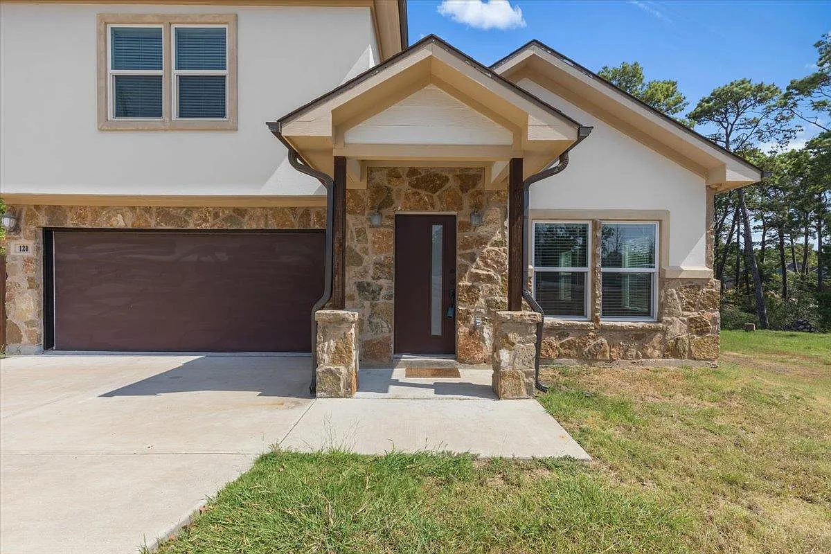 3 bed, 2.5 bath, 1814 sqft, $2,200 — Photo 3