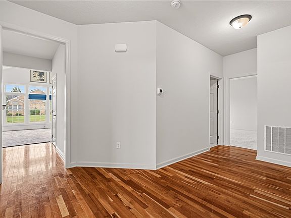 3rd image of 7040 Berringer Ct