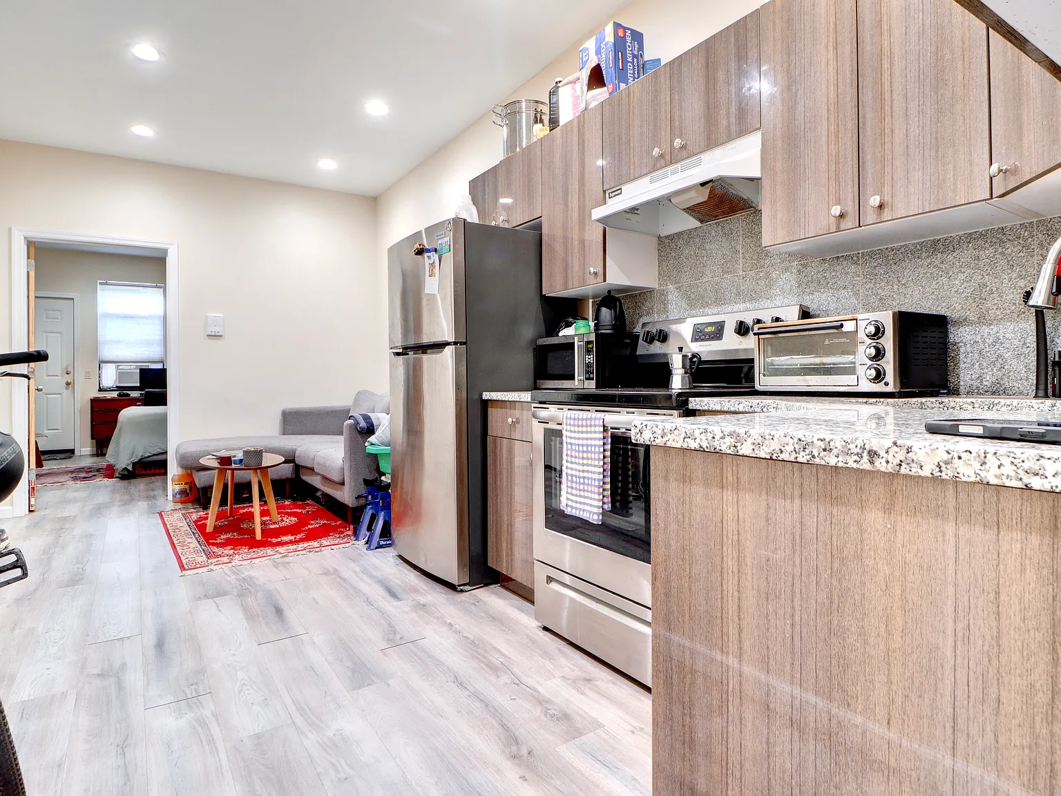 2 bed, $3,600 — Photo 2