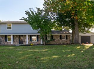 1028 W Park Dr, Knoxville, TN 37909