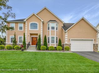 6 Cindy Ct, HOWELL, NJ 08535