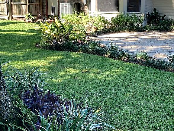 2nd image of 3931 Moss Oak Dr