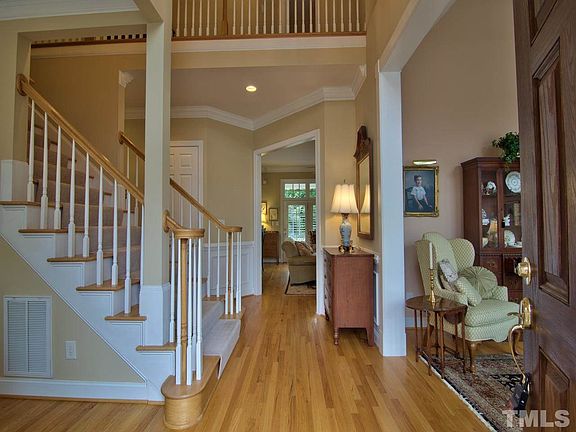 2nd image of 2104 Greenwich Pl