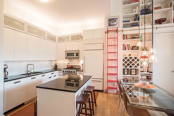 Sold by Nest Seekers International | media 31