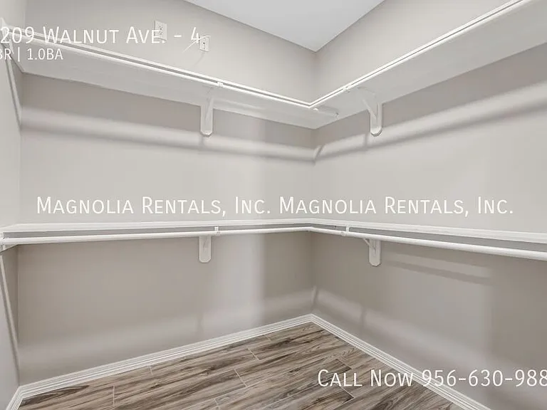 4209 Walnut Ave #4 — Photo 8