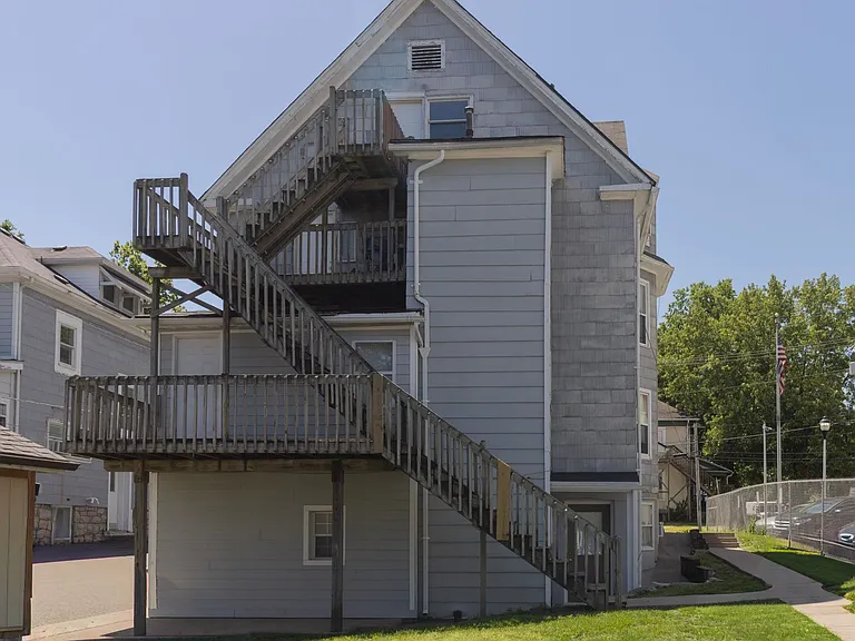 1205 Paquin St — Photo 4