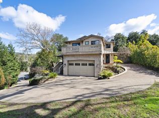 1 Ardilla Rd, Orinda, CA 94563