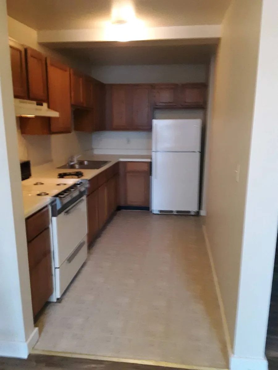 Building Photo - 5 E Church St #308
