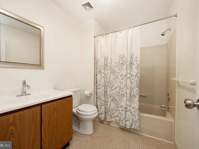 270 Grimley Rd — Photo 26