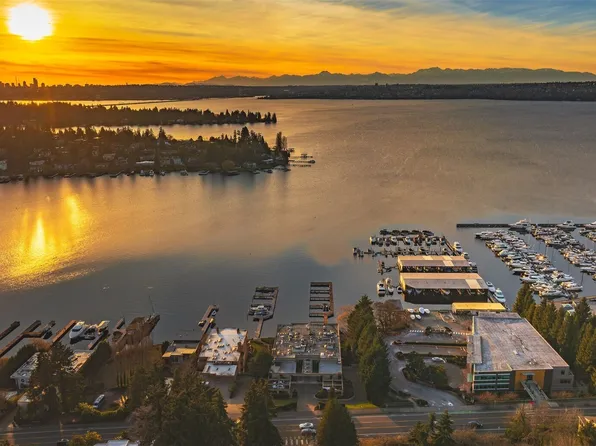 4823 Lake Washington Boulevard NE #6, Kirkland, WA 98033