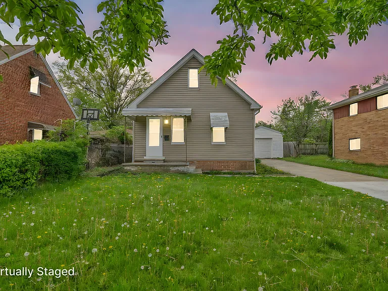 20830 Trebec Ave — Photo 29