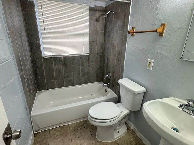 310 Beech Ave #B — Photo 7