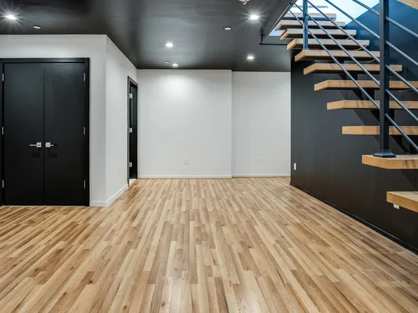 311 Hart Street image 8 of 11