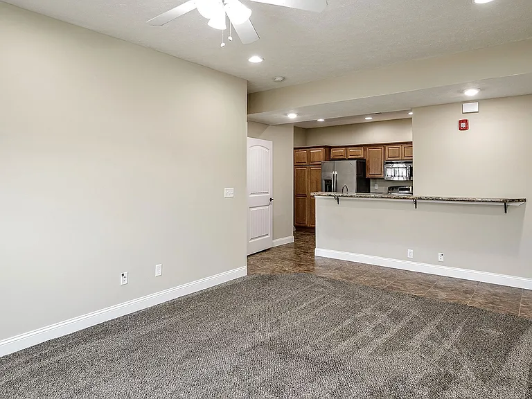 Oak Pointe — Photo 17
